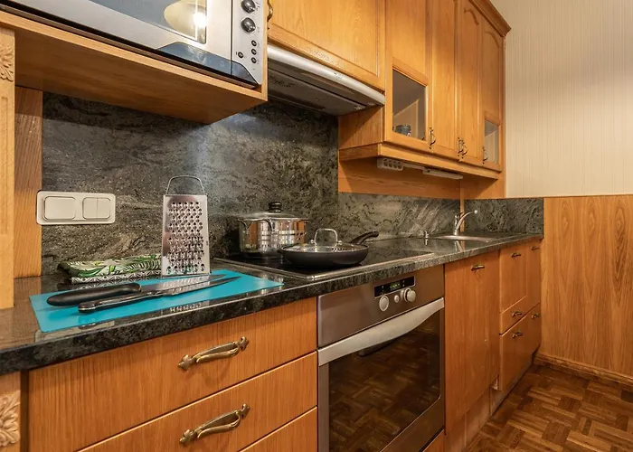 Old Town - Kohtu * Tallin